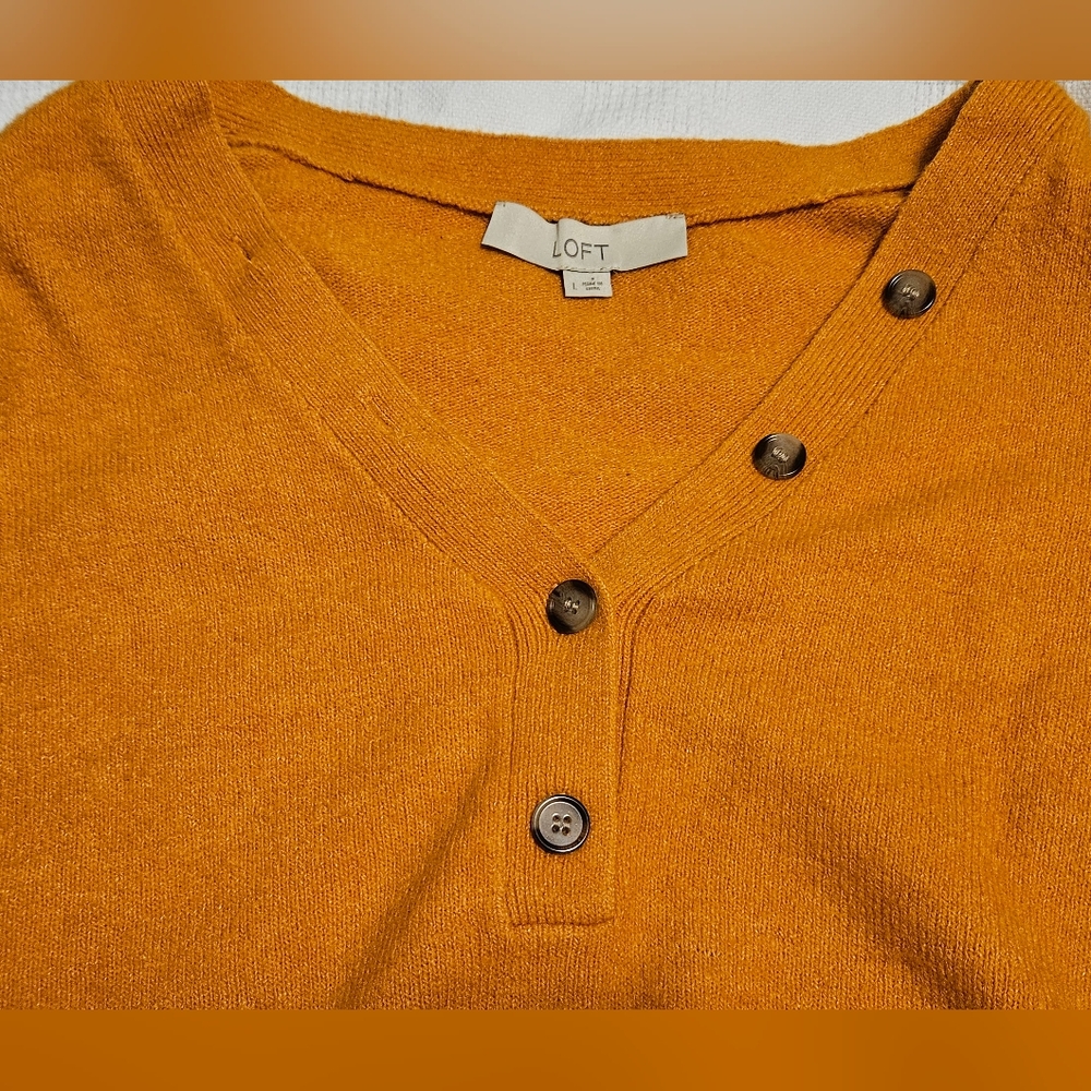 NEW Loft Henley Sweater - Picture 3 of 5